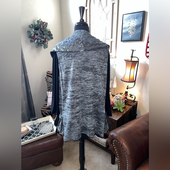 Sequin Vest - Picture 4 of 5
